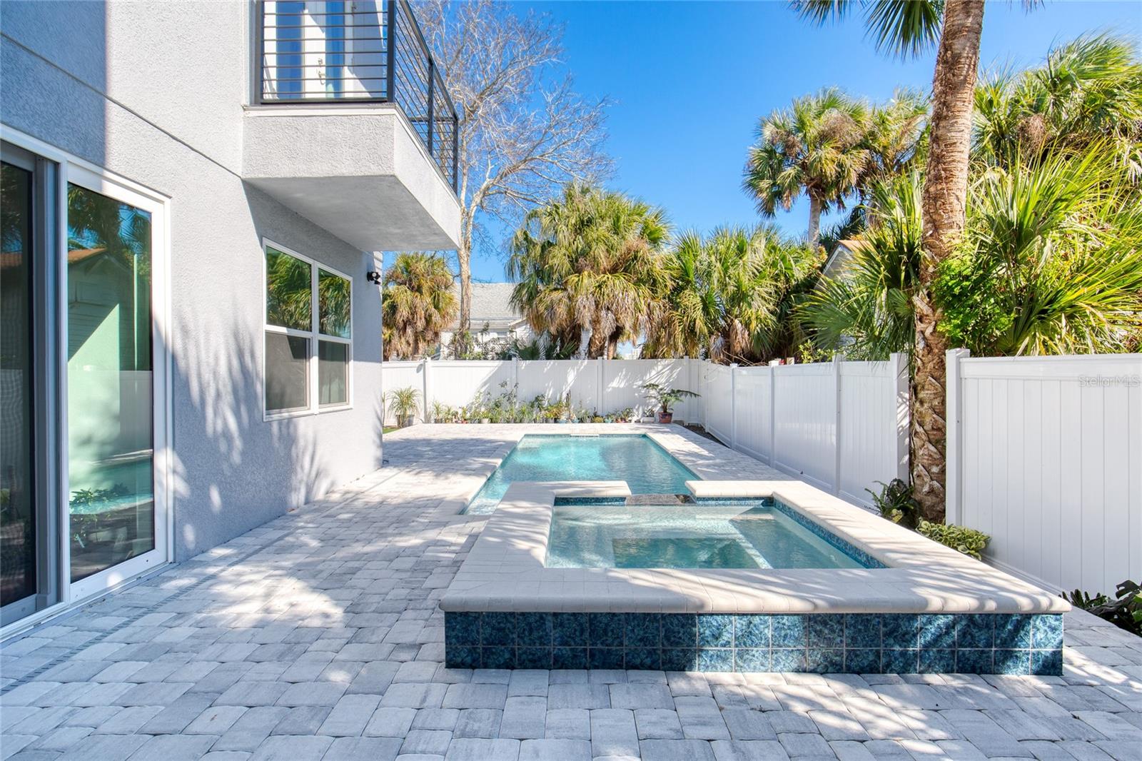 Image 64 of 96 For 206 Halifax Avenue