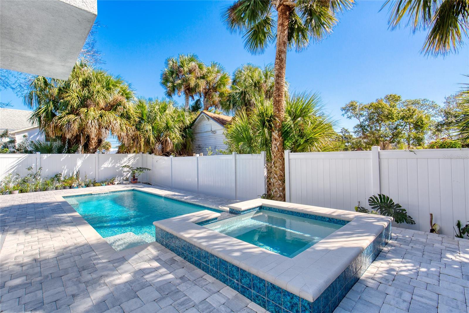 Image 67 of 96 For 206 Halifax Avenue