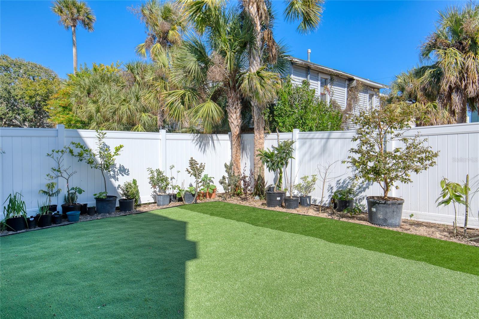 Image 71 of 96 For 206 Halifax Avenue