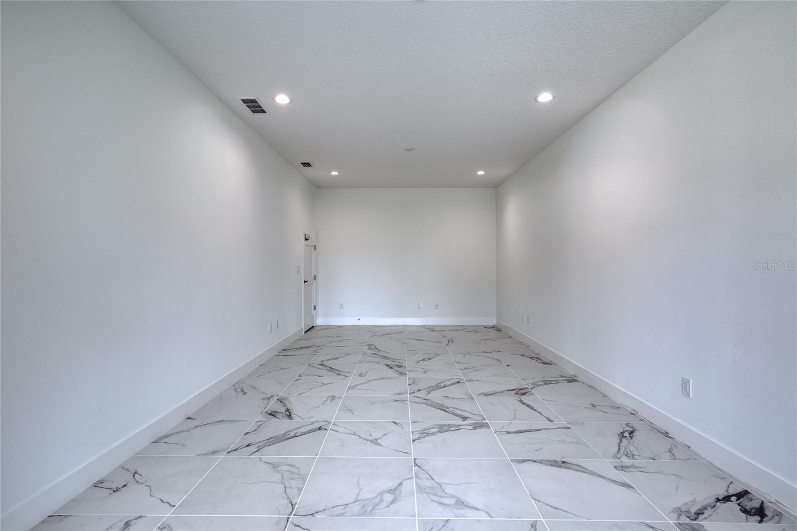 Image 8 of 96 For 206 Halifax Avenue