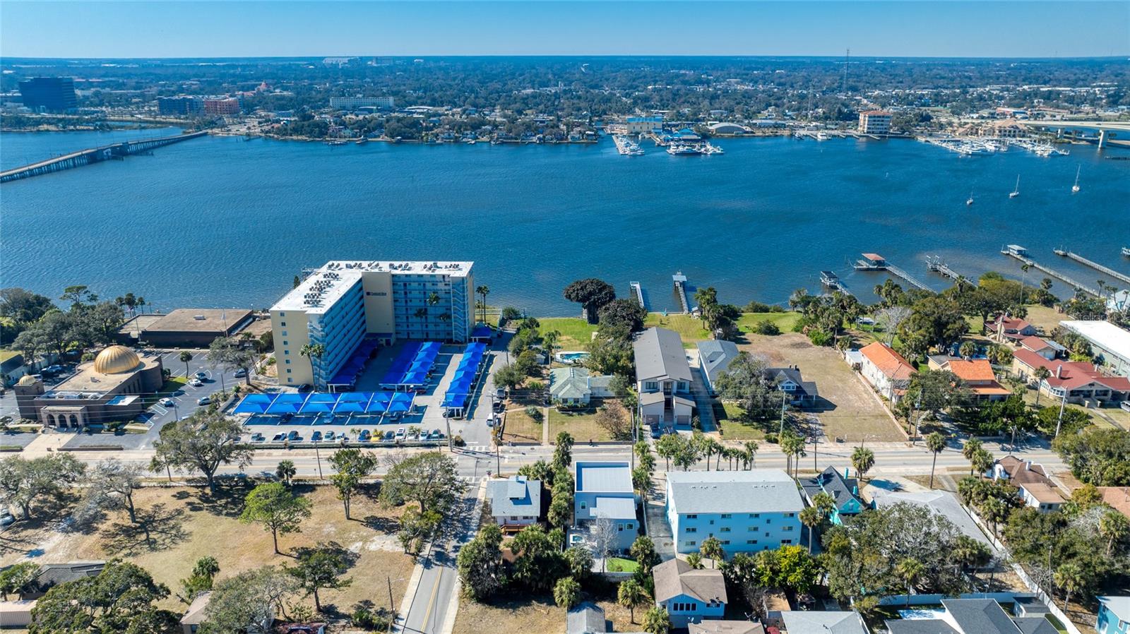 Image 90 of 96 For 206 Halifax Avenue