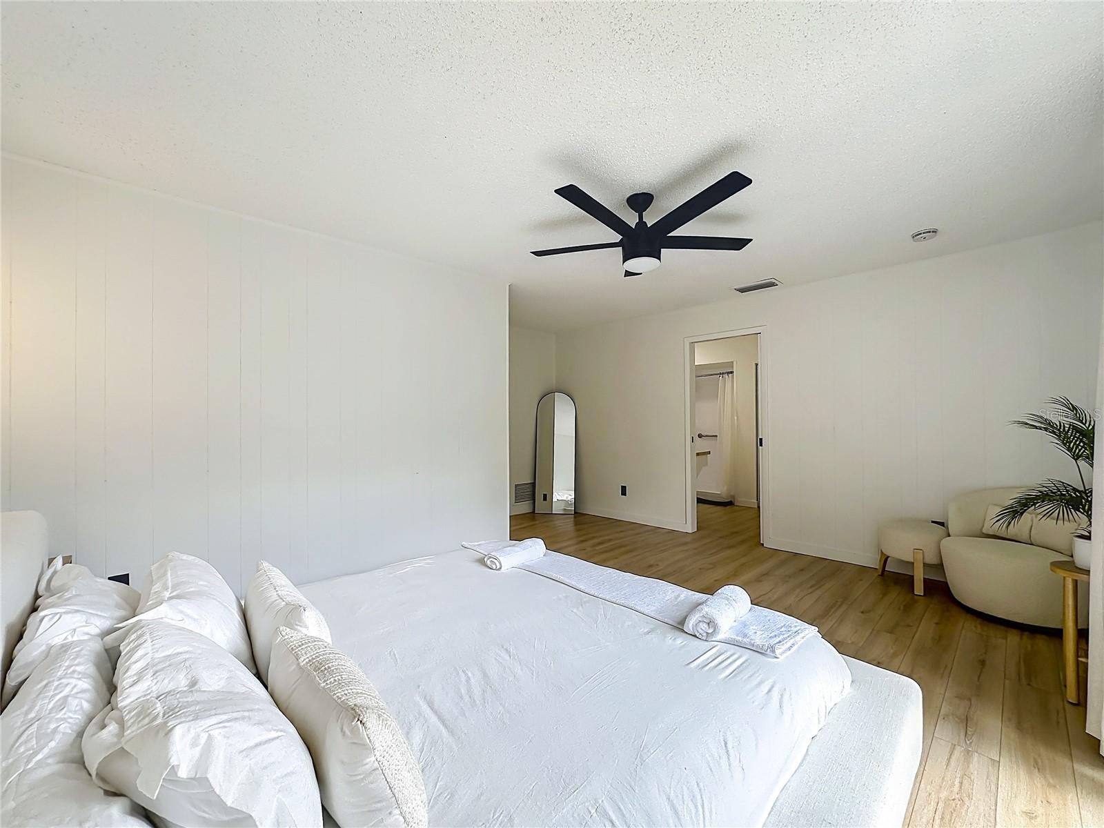 Image 31 of 78 For 3730 Lewis Speedway