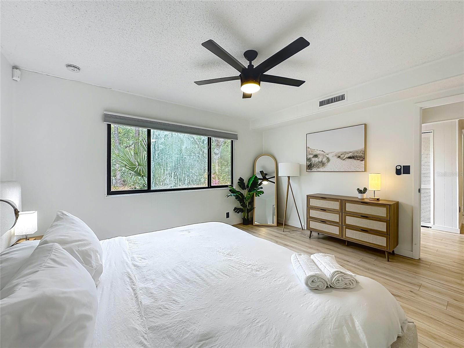 Image 9 of 78 For 3730 Lewis Speedway