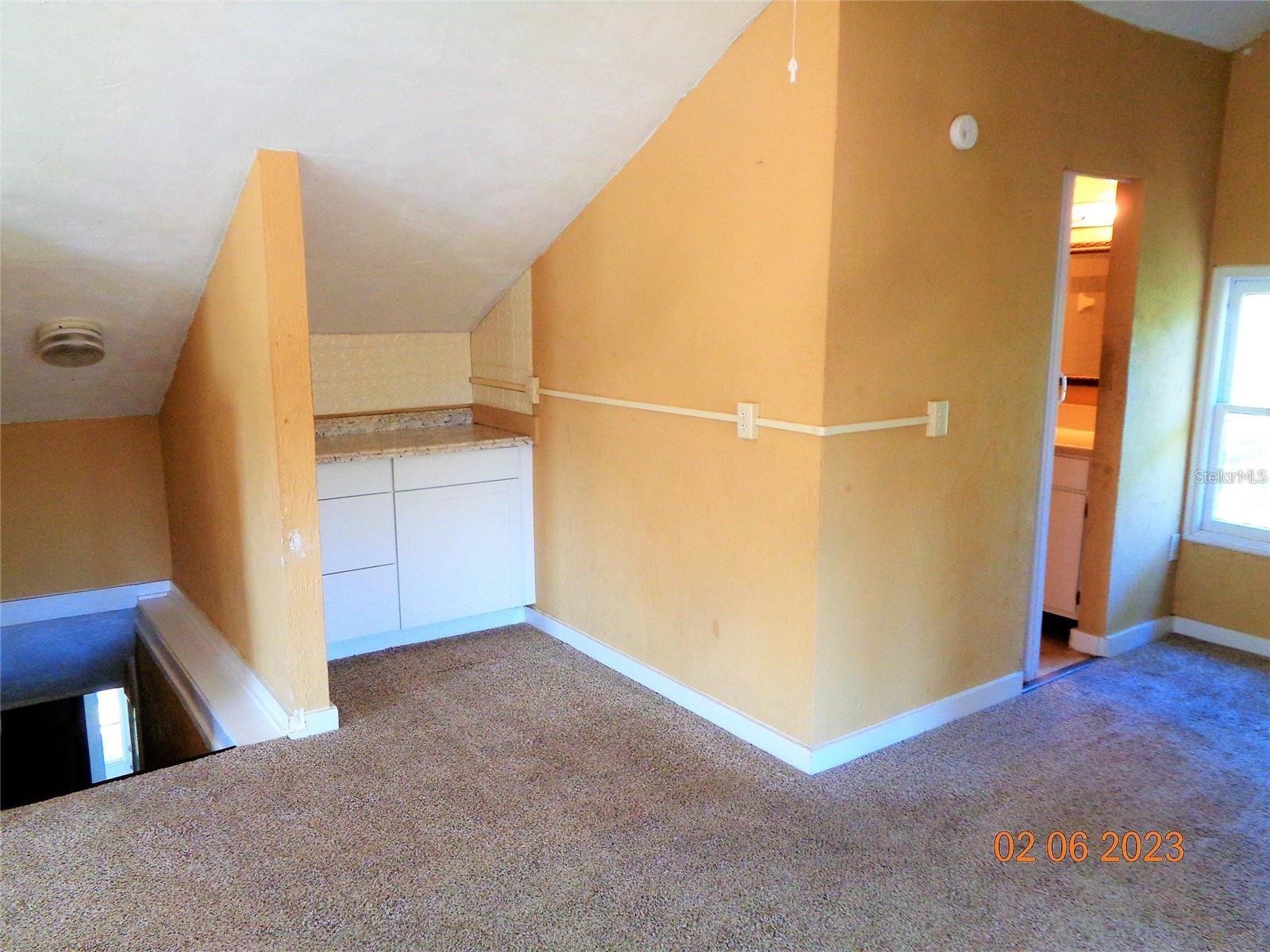 Image 11 of 28 For 1411 E New York Ave