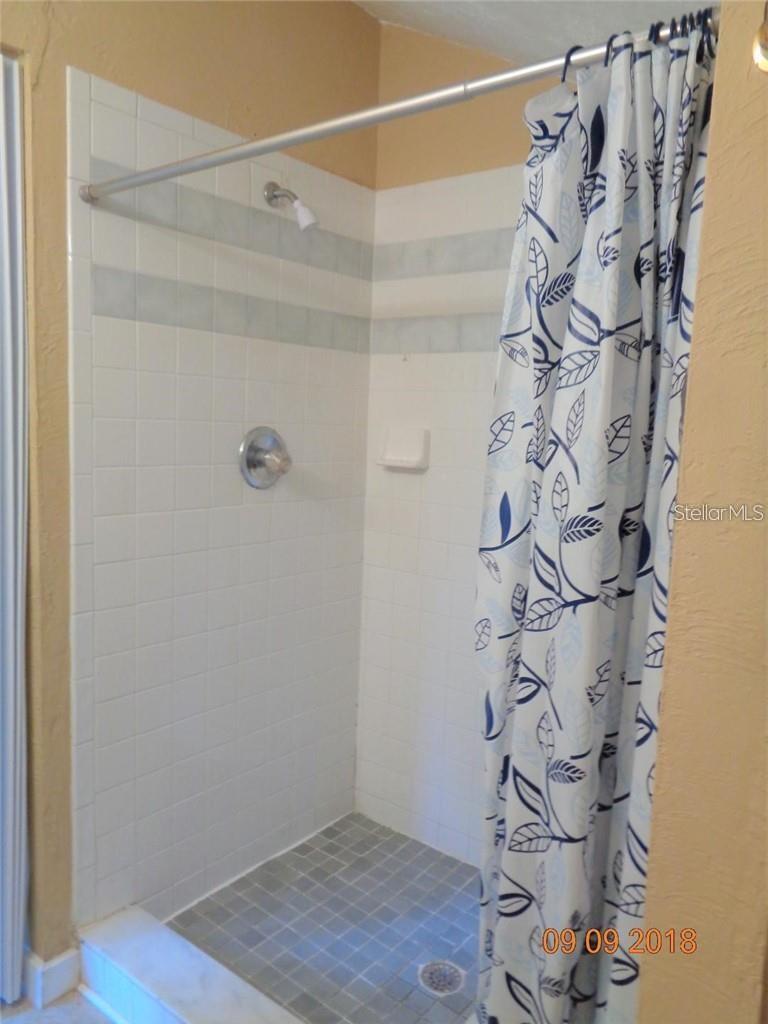 Image 22 of 28 For 1411 E New York Ave