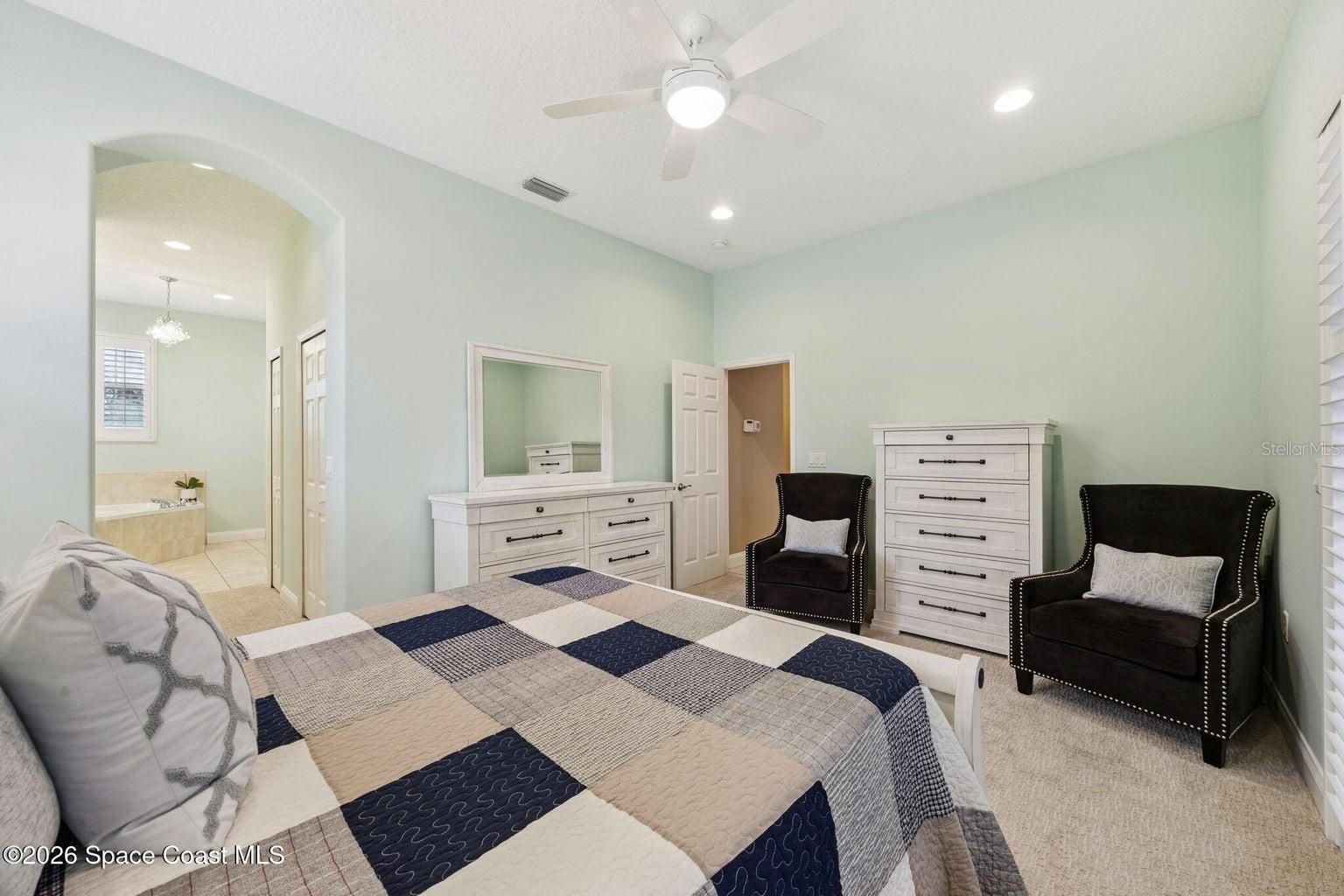 Image 15 of 35 For 784 Bayside Drive 501