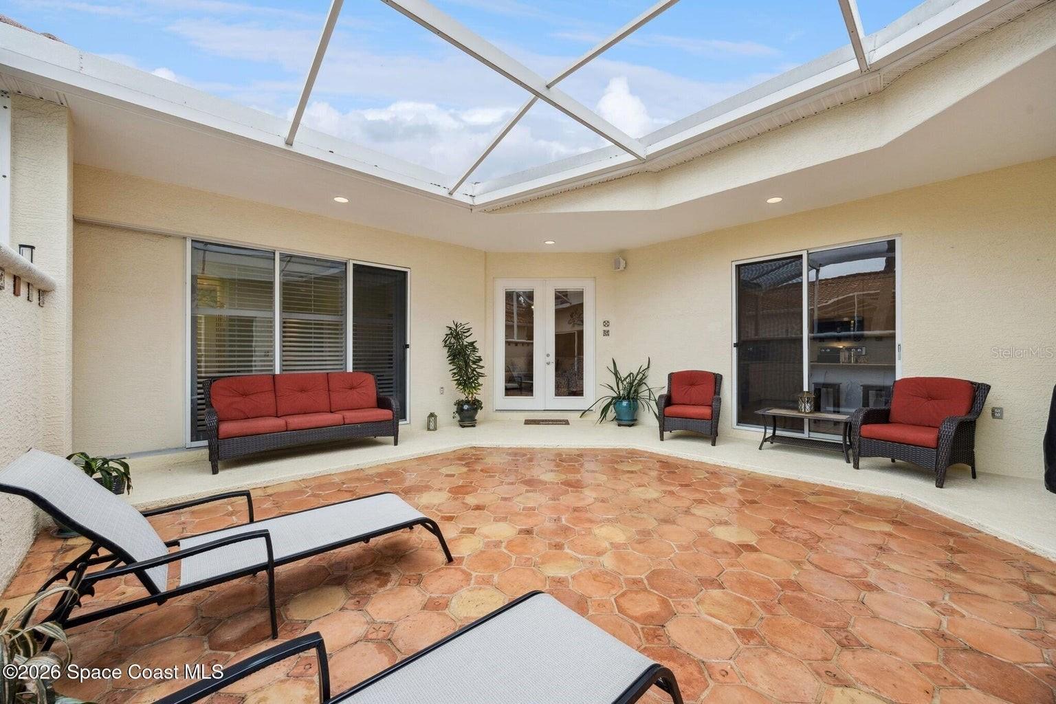 Image 4 of 35 For 784 Bayside Drive 501