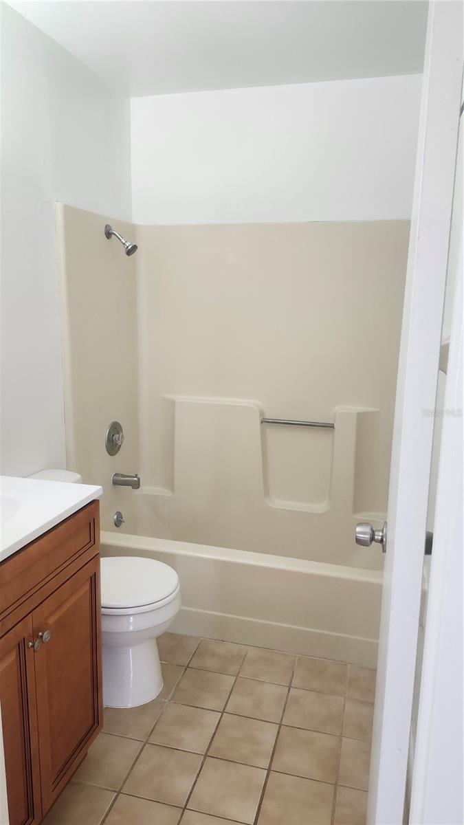 Image 18 of 21 For 1732 Mitten Terrace