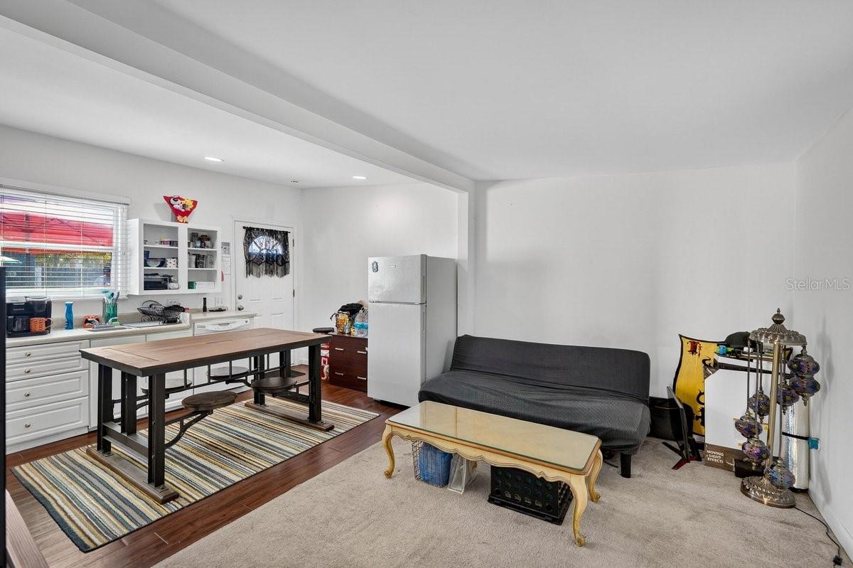 Image 13 of 62 For 112 Oleander Avenue