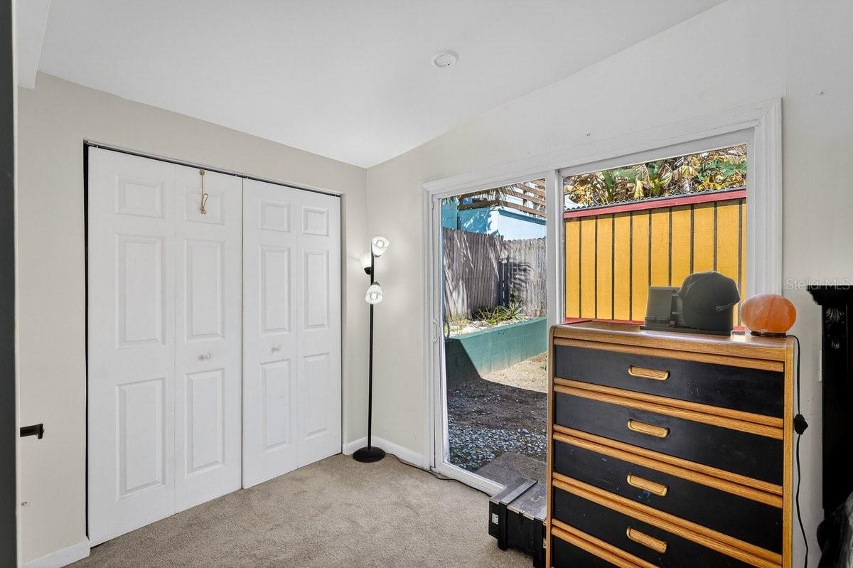 Image 24 of 62 For 112 Oleander Avenue