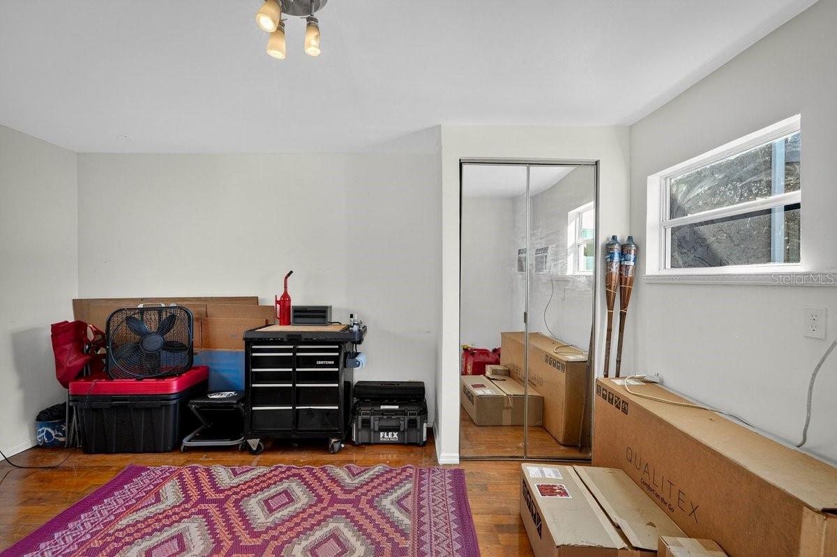 Image 44 of 62 For 112 Oleander Avenue