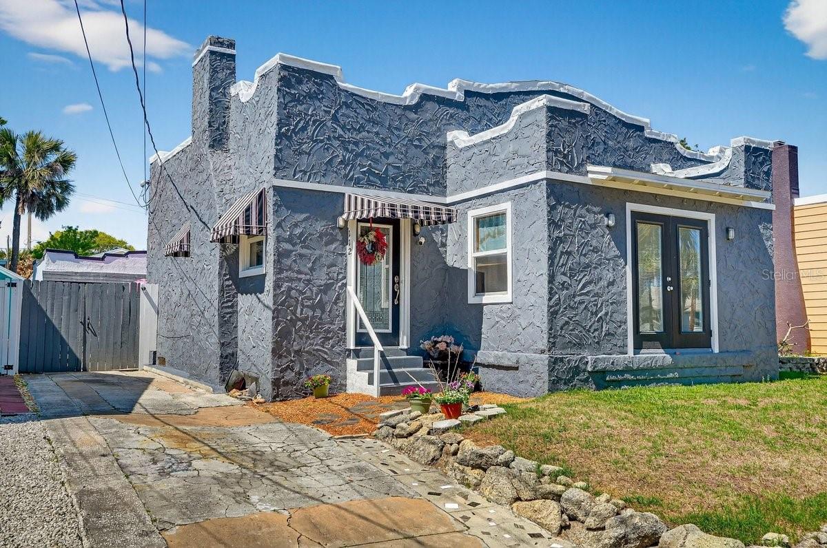 Image 5 of 62 For 112 Oleander Avenue