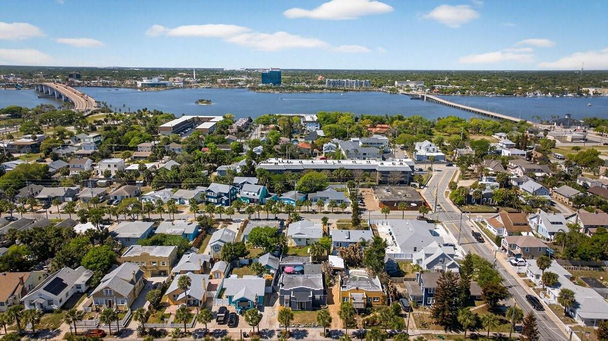 Image 53 of 62 For 112 Oleander Avenue