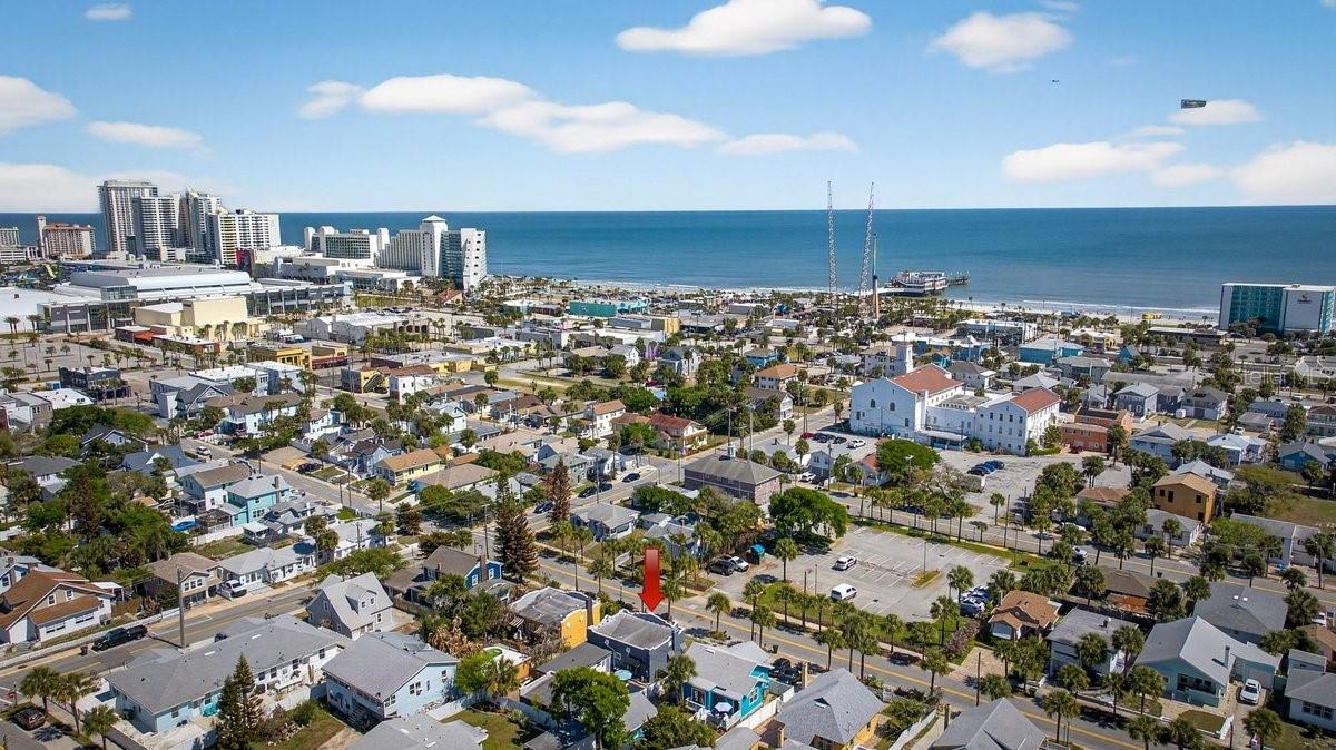 Image 57 of 62 For 112 Oleander Avenue