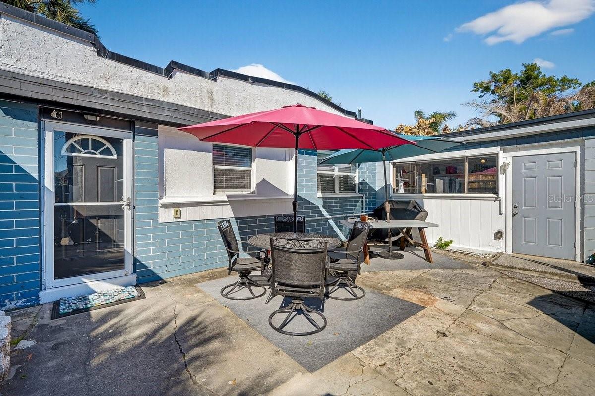 Image 9 of 62 For 112 Oleander Avenue