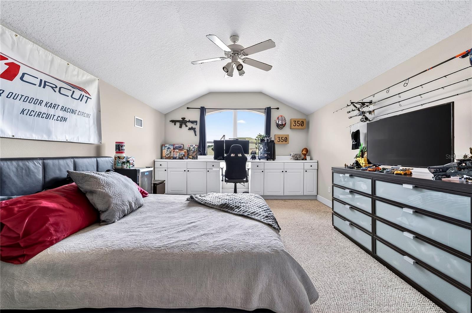 Image 42 of 73 For 1950 Southcreek Boulevard