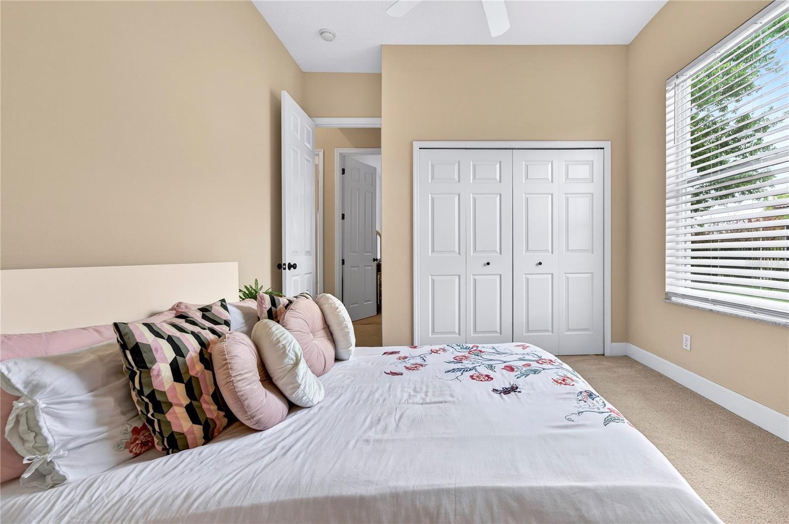 Image 47 of 73 For 1950 Southcreek Boulevard