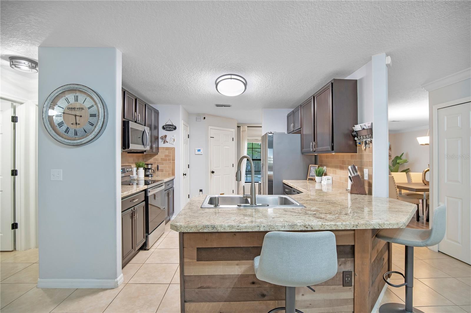 Image 16 of 40 For 1763 Waterside Oaks Drive