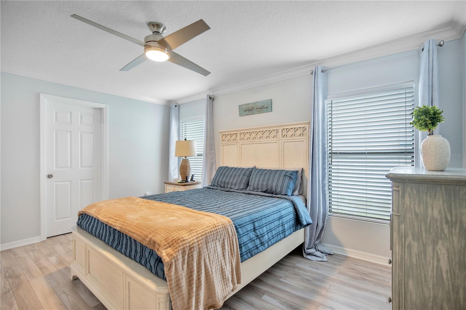 Image 17 of 40 For 1763 Waterside Oaks Drive