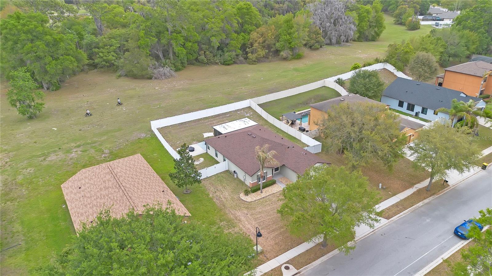 Image 34 of 40 For 1763 Waterside Oaks Drive