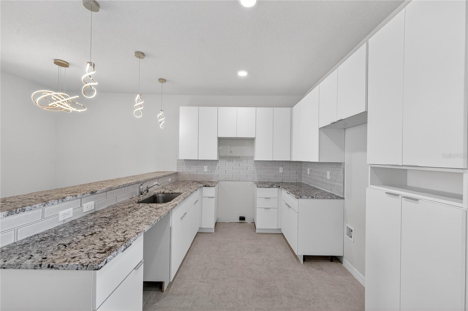 Image 7 of 43 For 176 Holly Village Drive