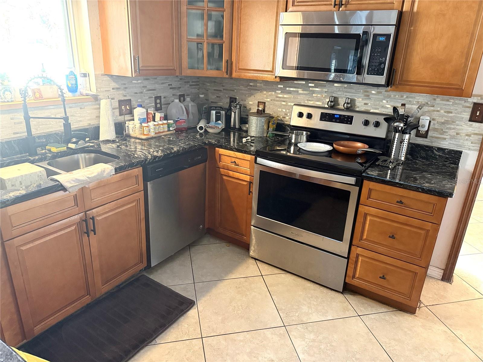 Image 3 of 11 For 1118 Wandering Oaks Drive