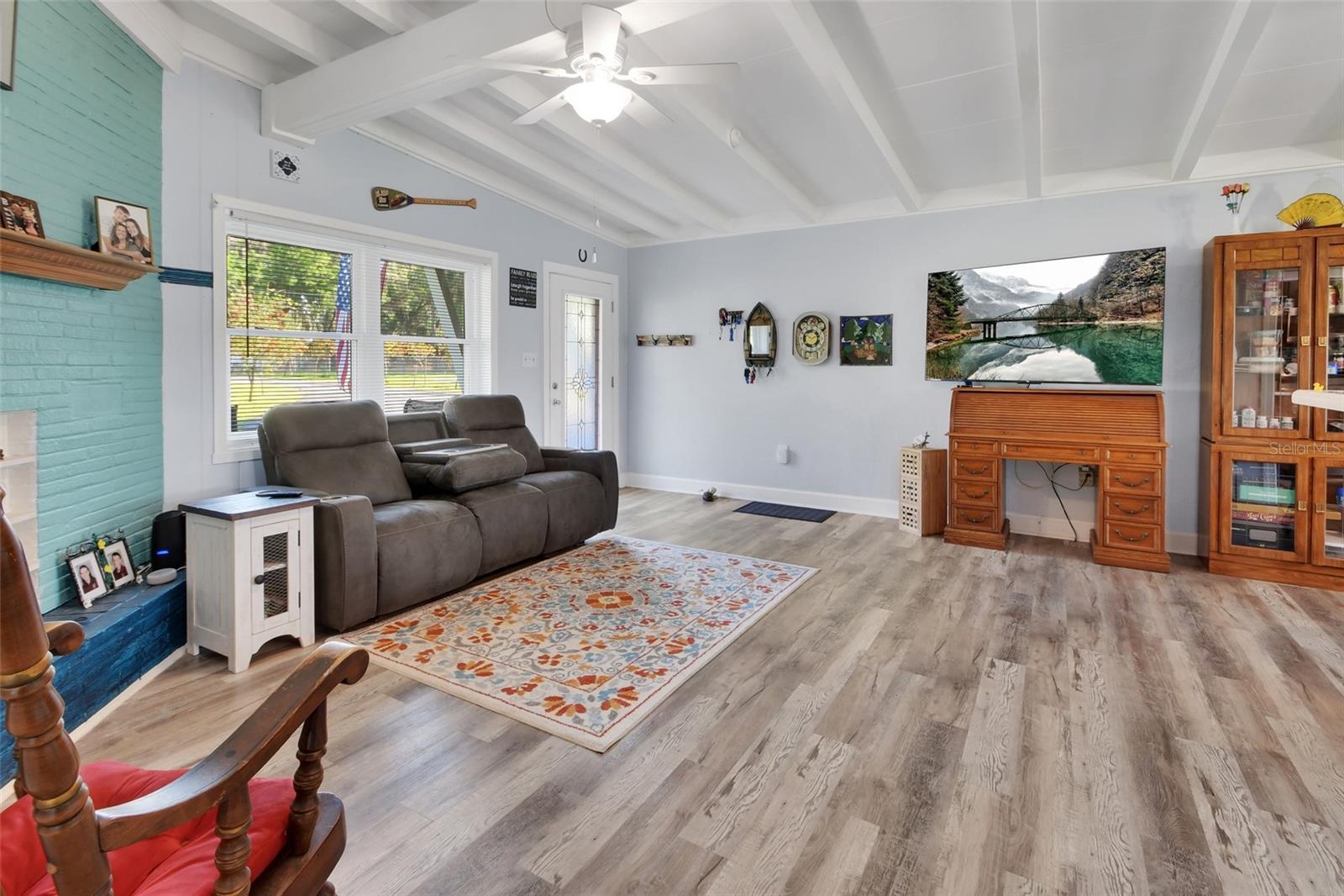 Image 9 of 59 For 2313 River Ridge Road