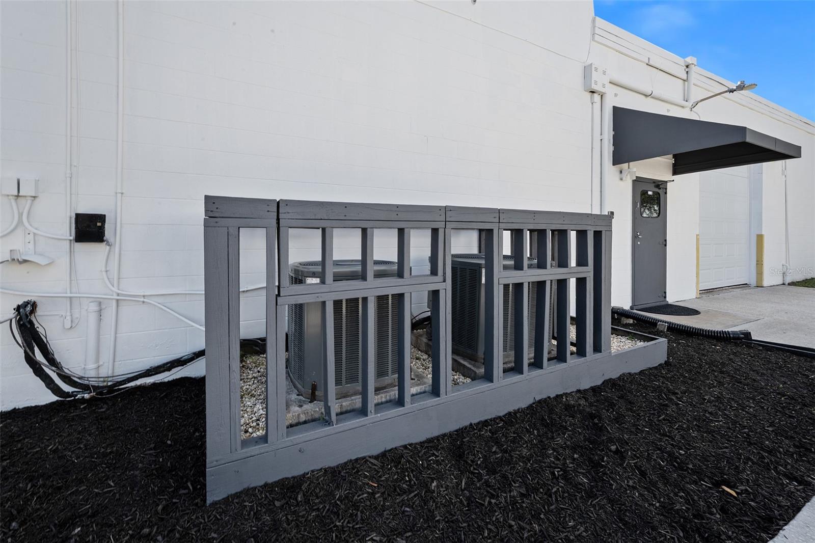 Image 13 of 81 For 974 Nova Road