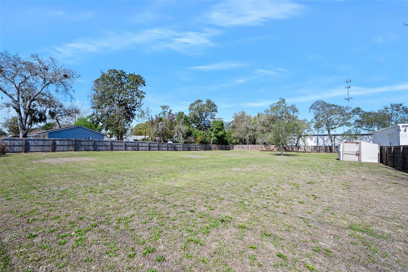 Image 20 of 81 For 974 Nova Road