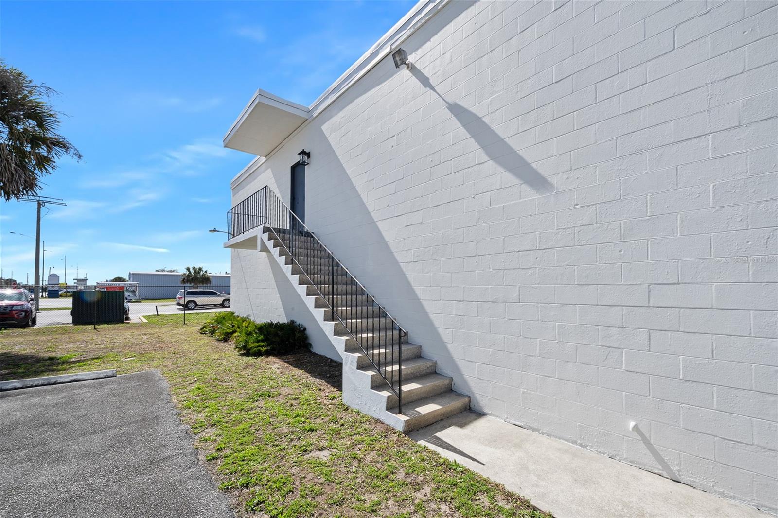 Image 26 of 81 For 974 Nova Road