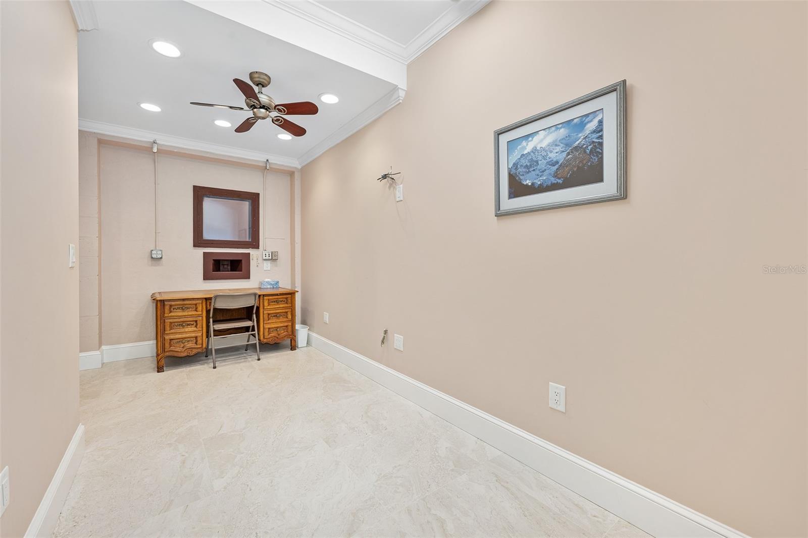 Image 42 of 81 For 974 Nova Road