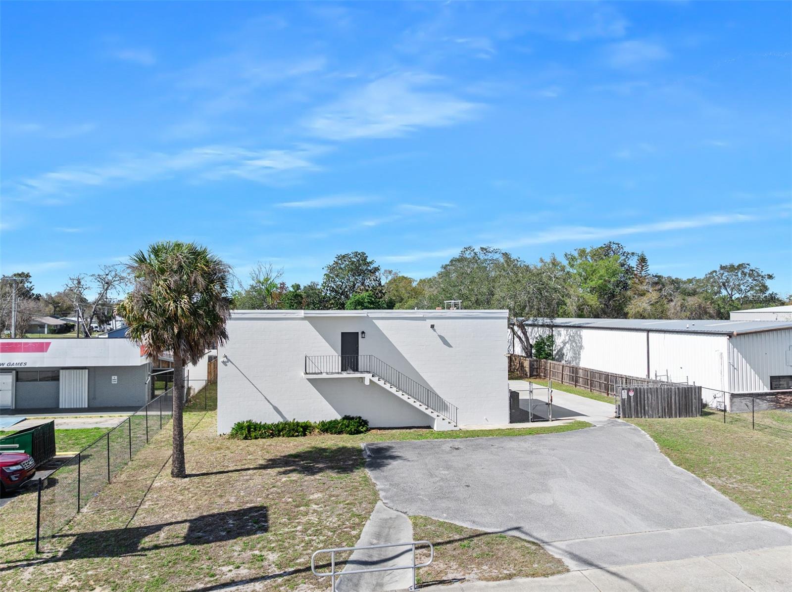 Image 5 of 81 For 974 Nova Road