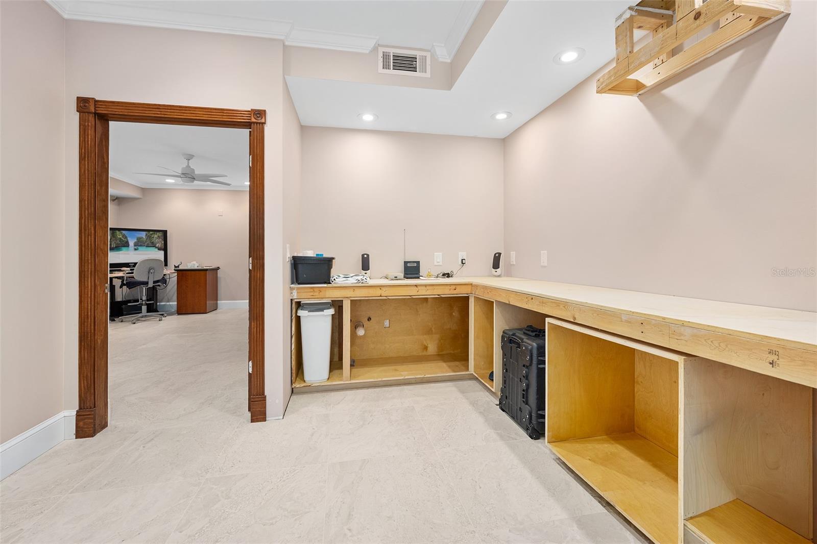 Image 56 of 81 For 974 Nova Road