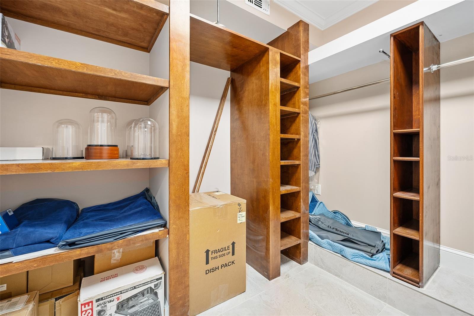 Image 58 of 81 For 974 Nova Road