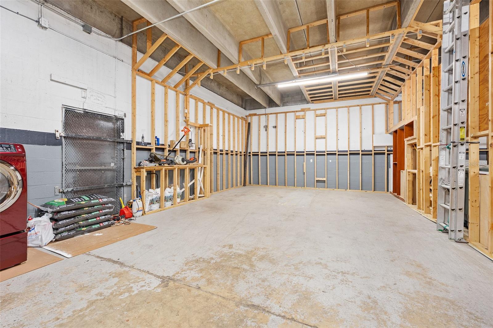 Image 79 of 81 For 974 Nova Road