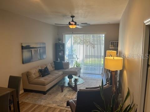 Image 10 of 16 For 469 Glastonbury Drive