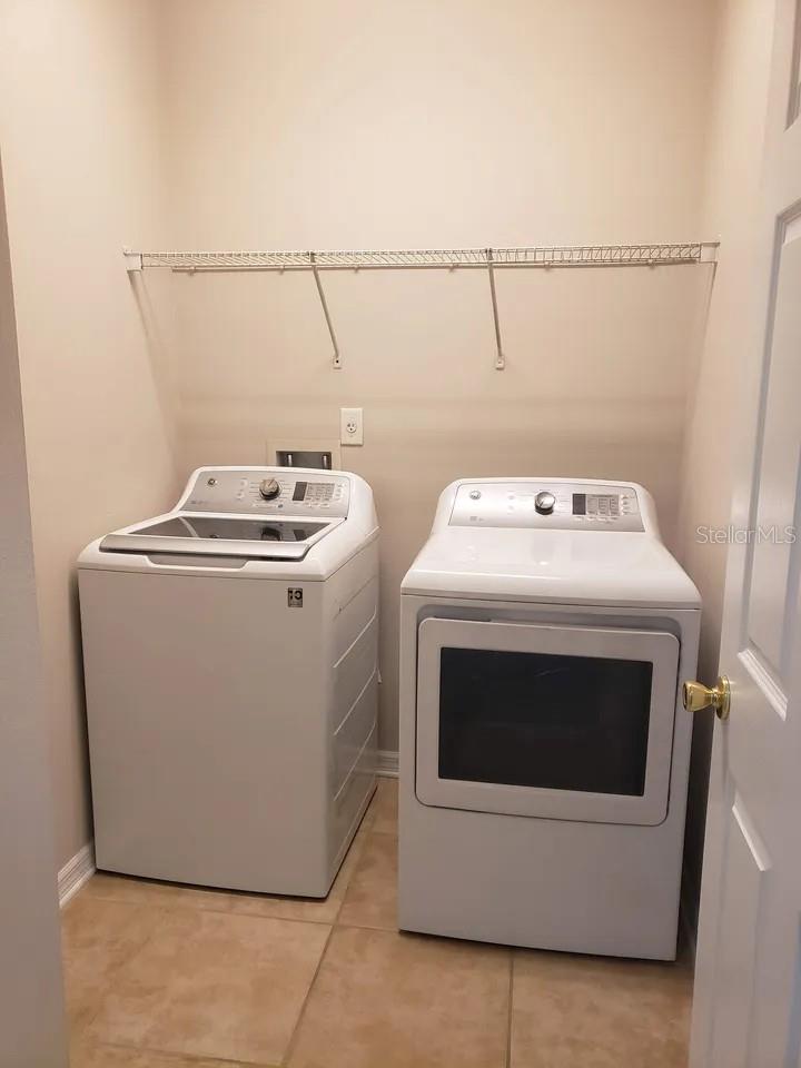 Image 5 of 16 For 469 Glastonbury Drive