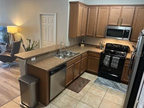 Image 7 of 16 For 469 Glastonbury Drive