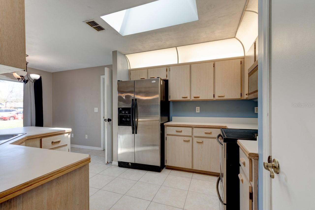 Image 7 of 24 For 5441 Landis Avenue