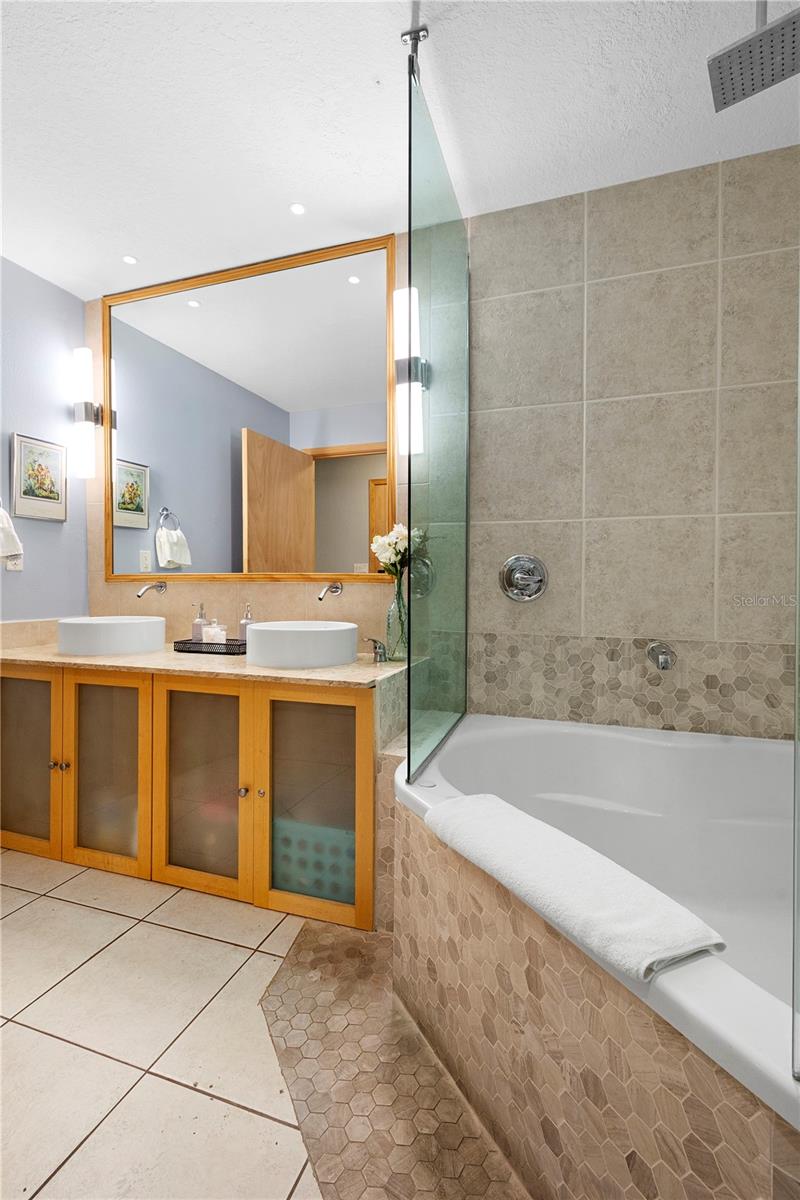 Image 23 of 30 For 101 Palm Harbor Parkway A+b 223