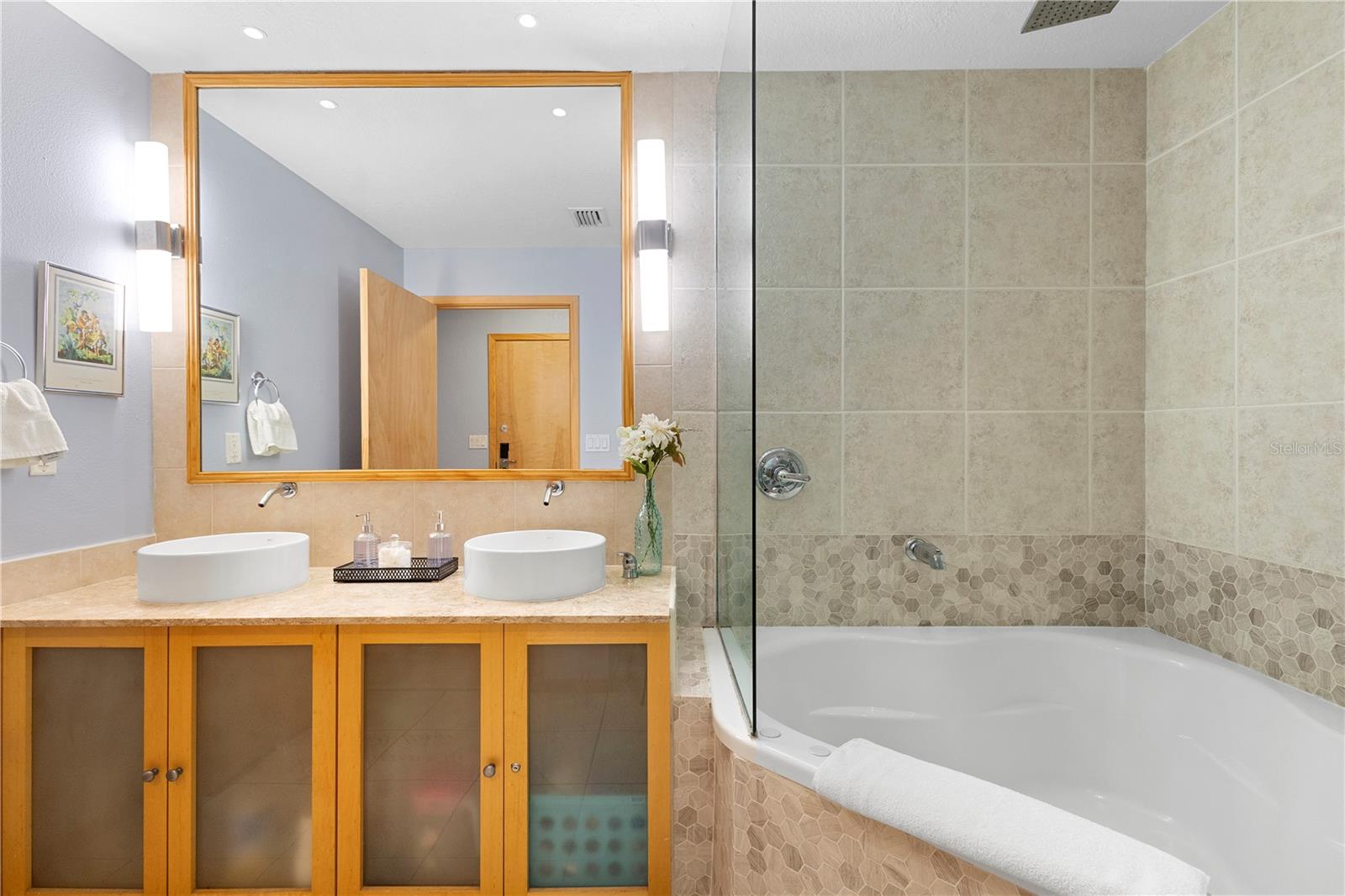 Image 24 of 30 For 101 Palm Harbor Parkway A+b 223