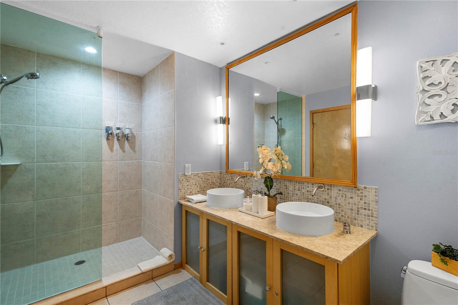 Image 27 of 30 For 101 Palm Harbor Parkway A+b 223