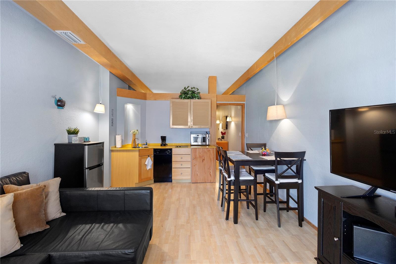 Image 7 of 30 For 101 Palm Harbor Parkway A+b 223