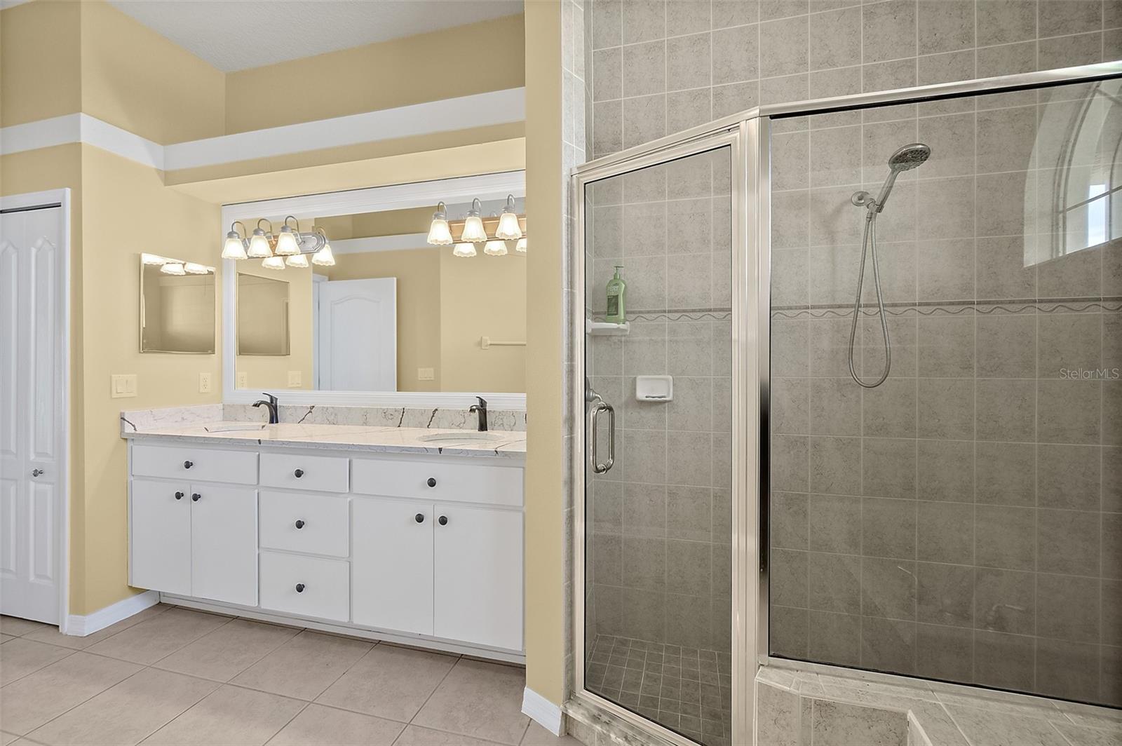 Image 19 of 45 For 5925 Broken Bow Lane