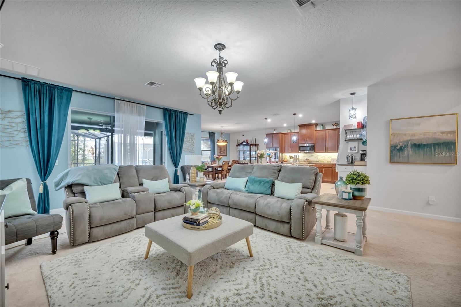 Image 11 of 51 For 2119 White Dahlia Drive