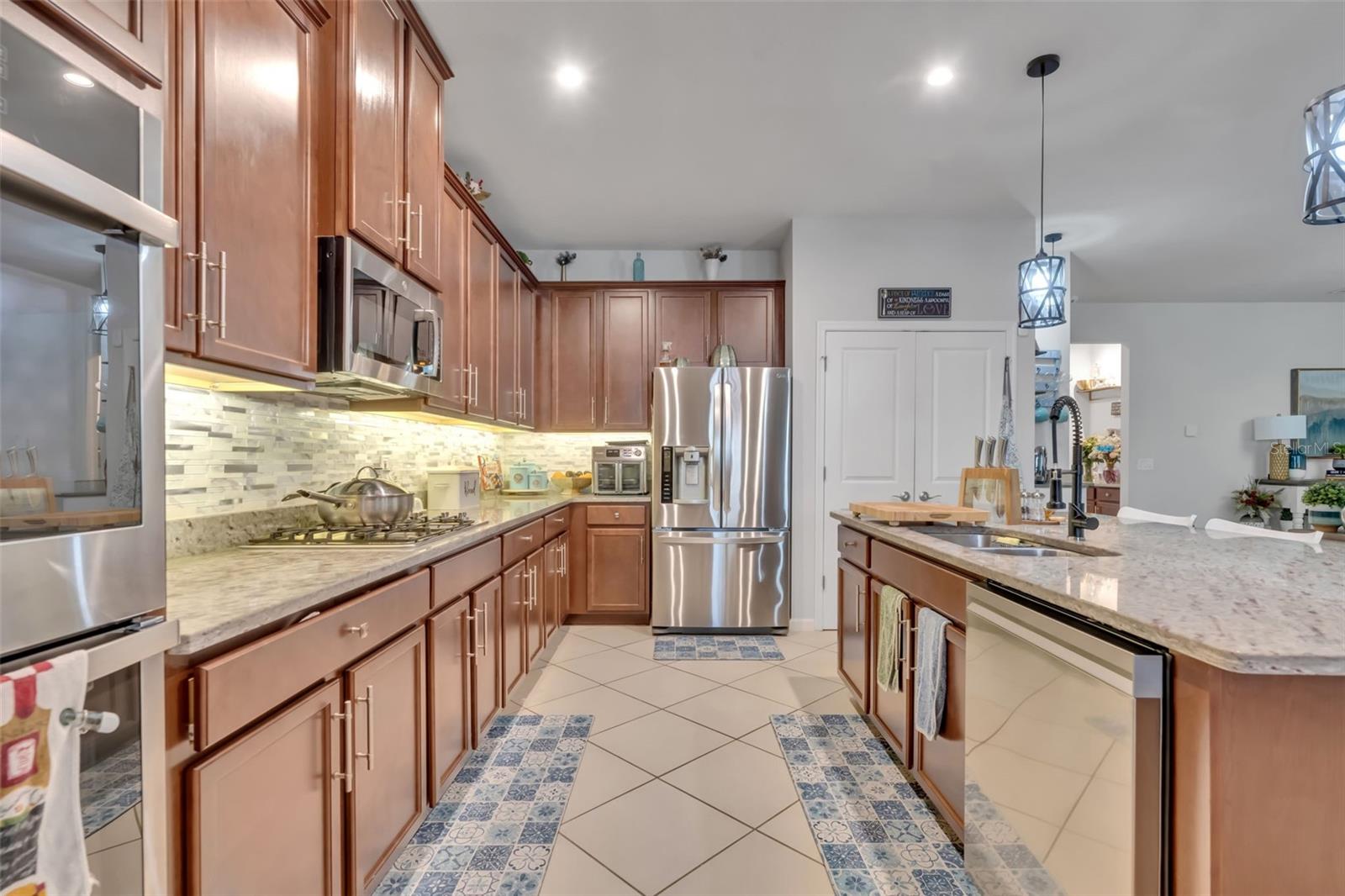 Image 18 of 51 For 2119 White Dahlia Drive