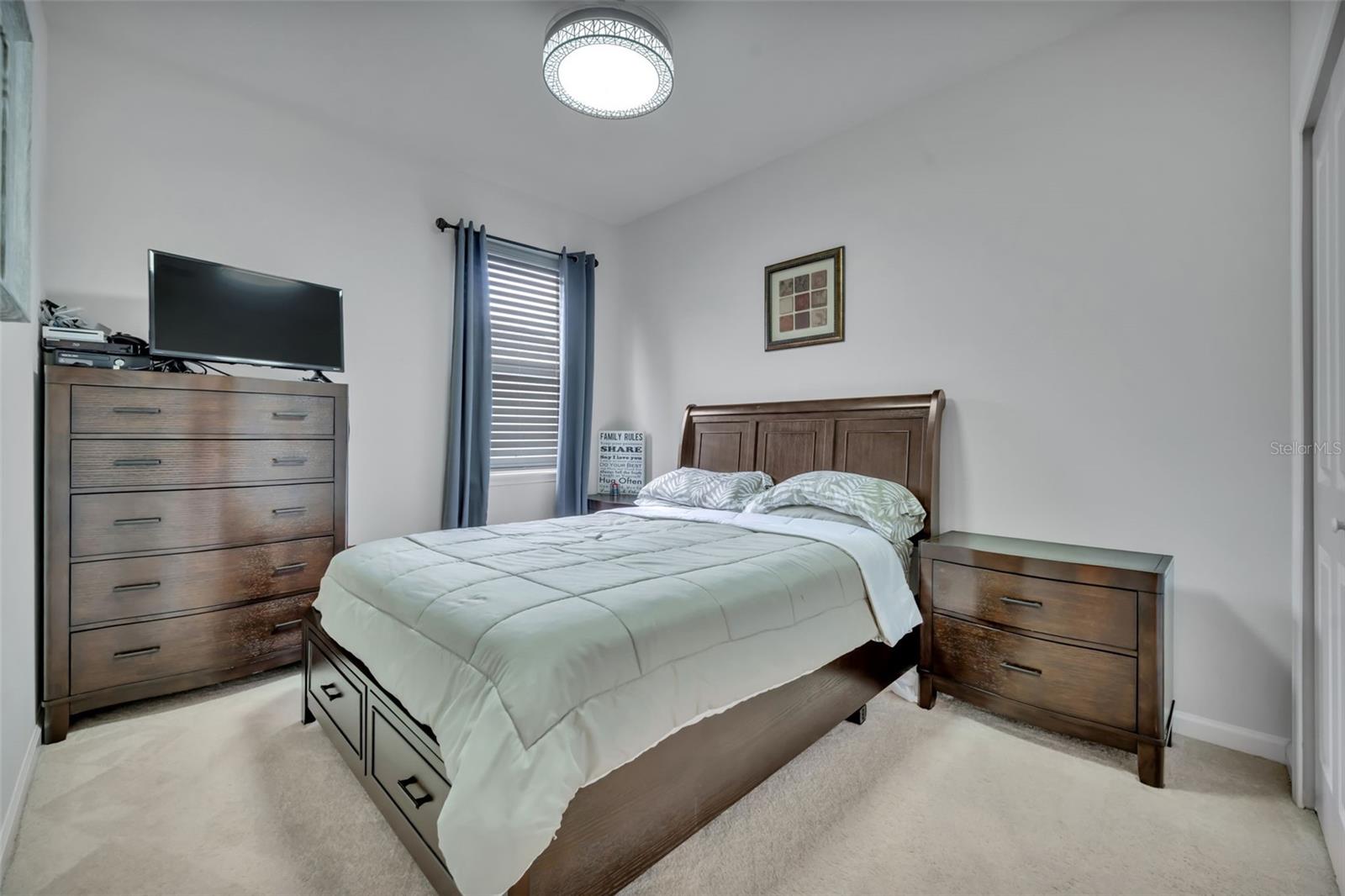 Image 23 of 51 For 2119 White Dahlia Drive