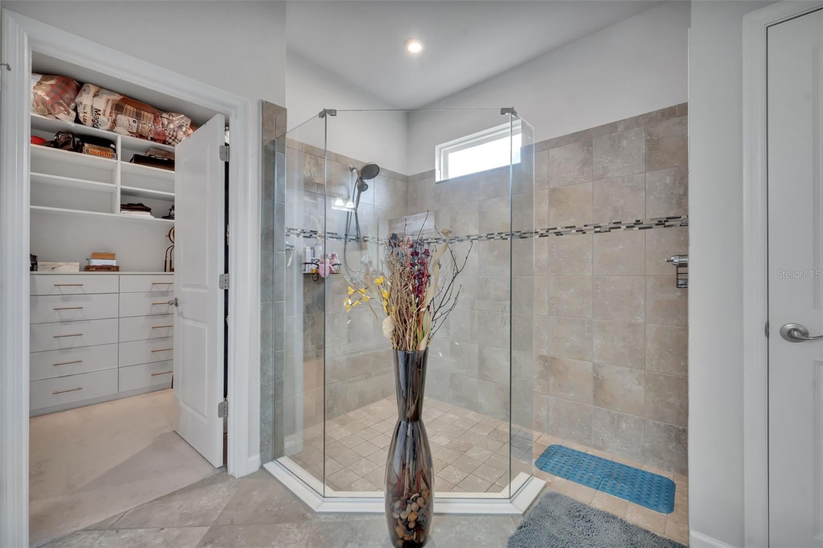 Image 29 of 51 For 2119 White Dahlia Drive