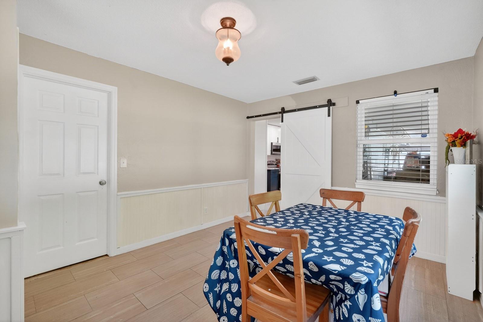 Image 13 of 42 For 327 London Road