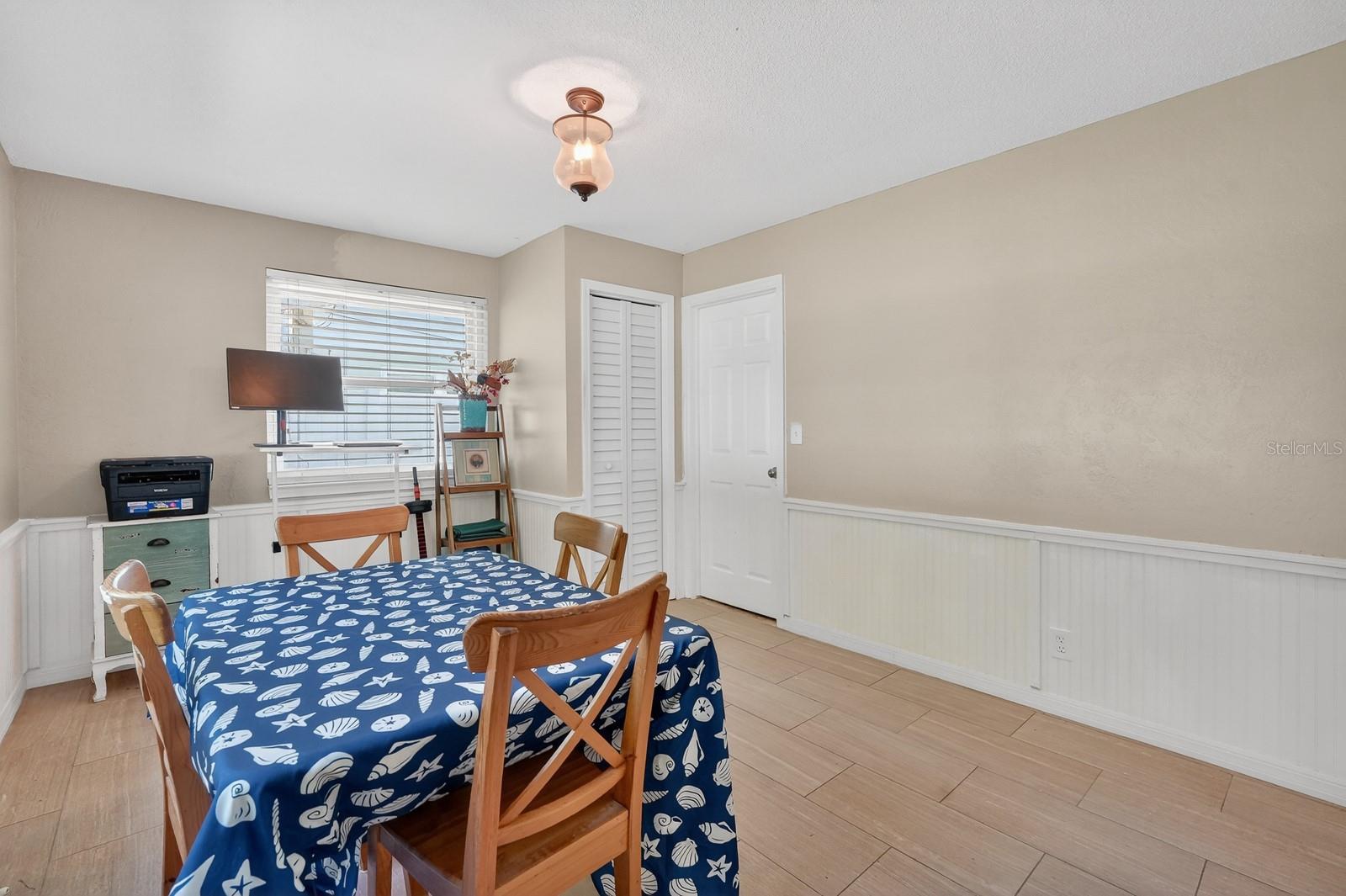 Image 14 of 42 For 327 London Road